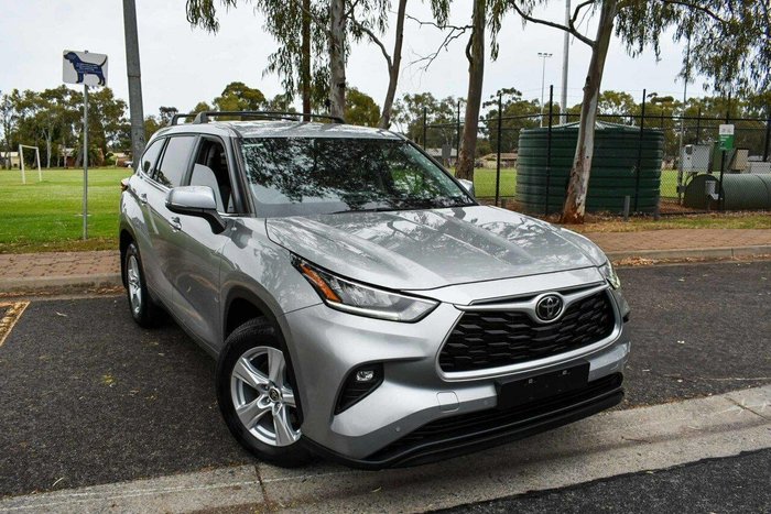 2023 Toyota Kluger GX