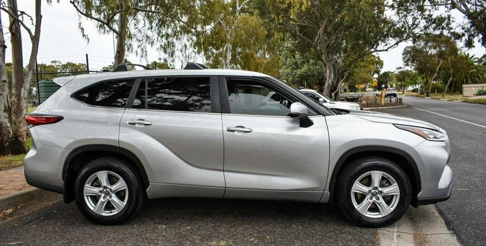 2023 Toyota Kluger GX