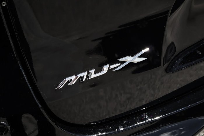 2025 Isuzu MU-X LS-U