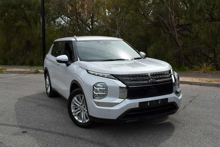 2022 Mitsubishi Outlander ES