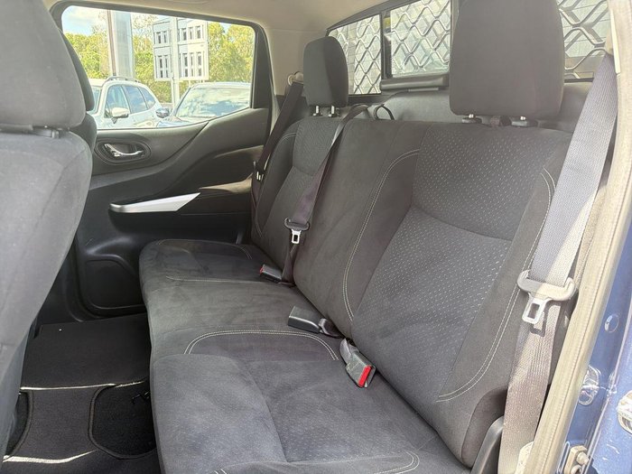 2017 Nissan Navara ST