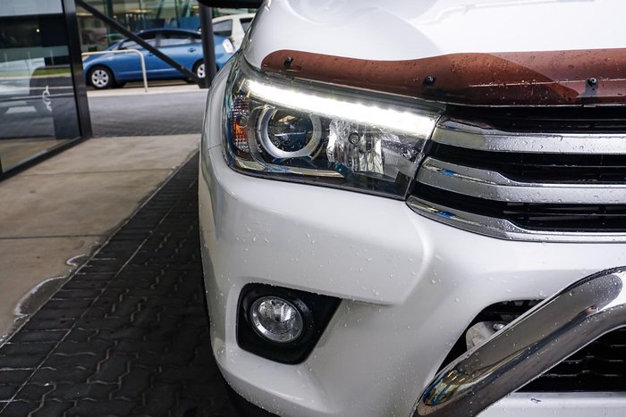 2016 Toyota Hilux SR5