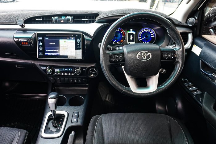 2016 Toyota Hilux SR5