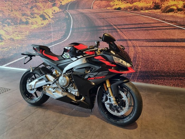 2025 Aprilia RS 660 Factory RS Black
