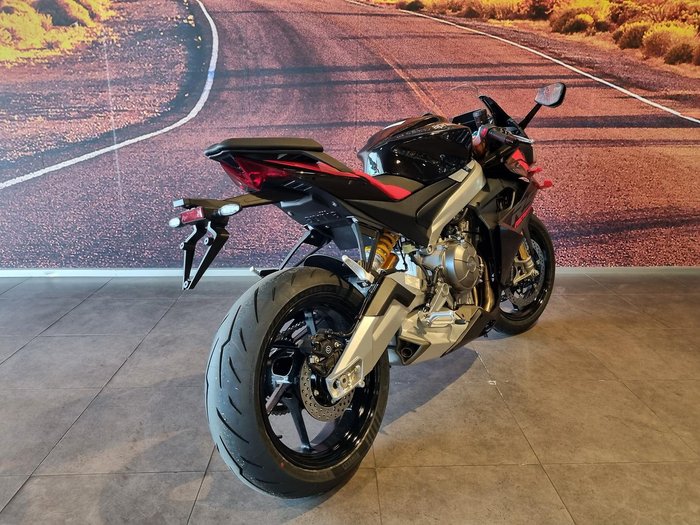 2025 Aprilia RS 660 Factory RS Black