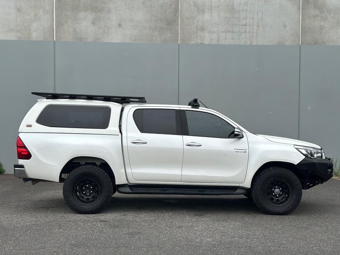 2019 Toyota Hilux SR5