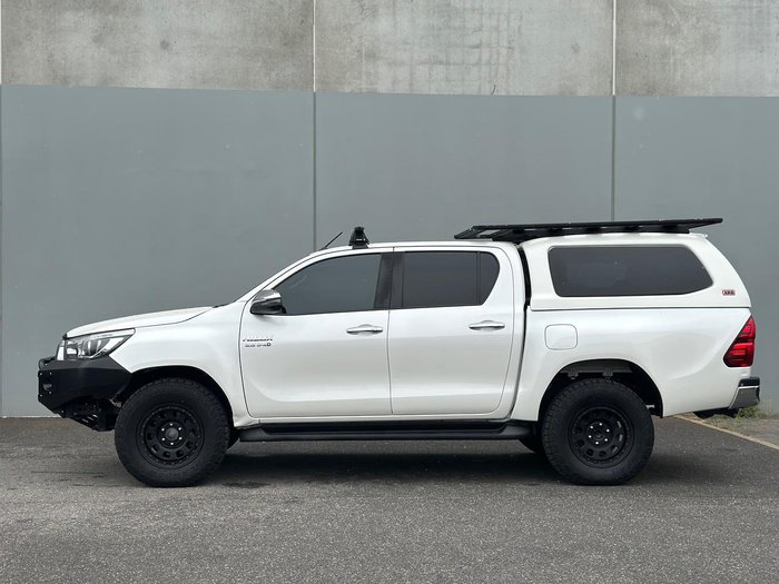 2019 Toyota Hilux SR5