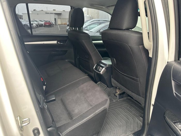 2019 Toyota Hilux SR5