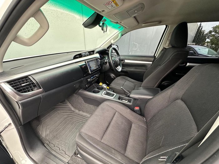 2019 Toyota Hilux SR5