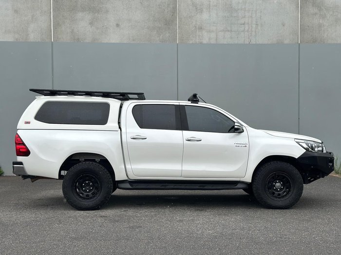2019 Toyota Hilux SR5