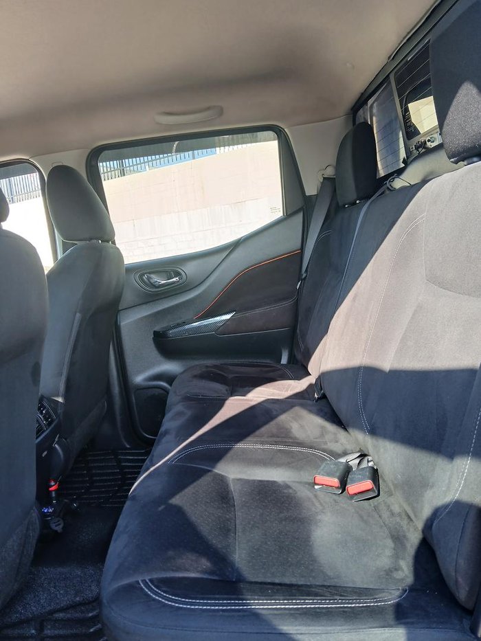 2017 Nissan Navara ST