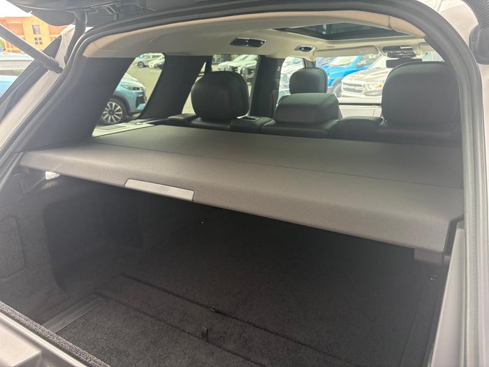 2025 Land Rover Range Rover D350 HSE L460 MY25 AWD Ostuni Pearl White