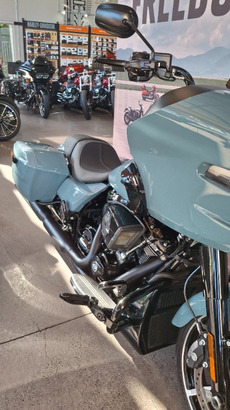 2024 Harley-davidson FLTRX ROAD GLIDE (117) SHARKSKIN BLUE