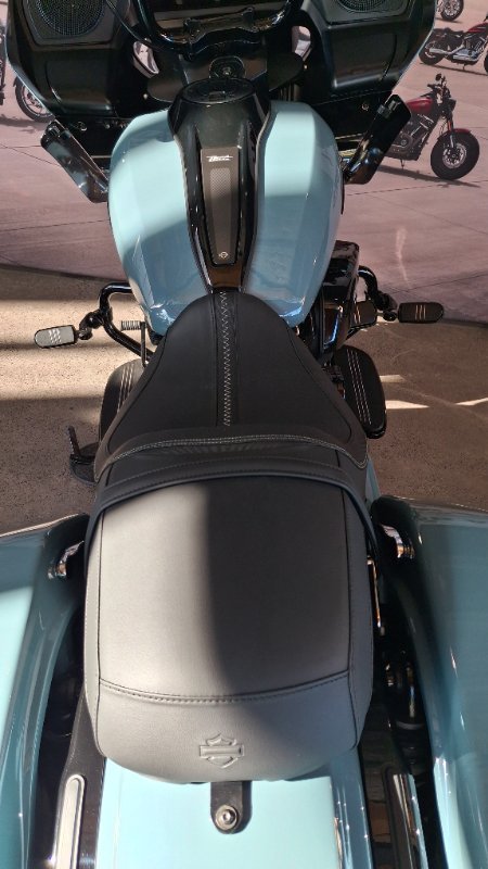 2024 Harley-davidson FLTRX ROAD GLIDE (117) SHARKSKIN BLUE