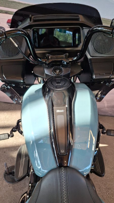 2024 Harley-davidson FLTRX ROAD GLIDE (117) SHARKSKIN BLUE