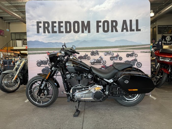 2024 Harley-davidson FLSB SPORT GLIDE (107) Vivid Black