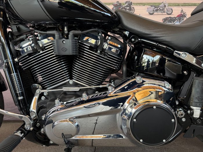2024 Harley-davidson FLSB SPORT GLIDE (107) Vivid Black