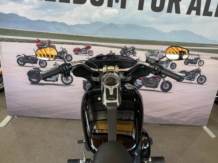 2024 Harley-davidson FLSB SPORT GLIDE (107) Vivid Black