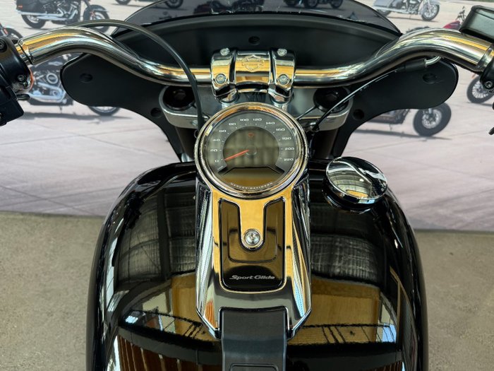2024 Harley-davidson FLSB SPORT GLIDE (107) Vivid Black