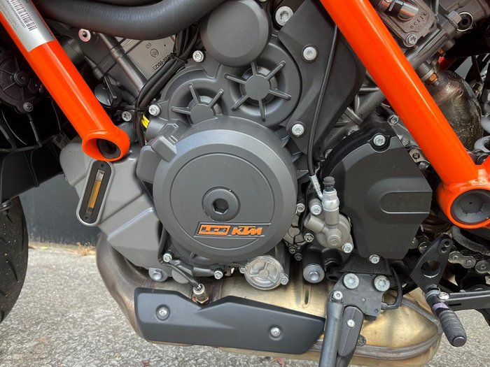 2021 KTM 1290 Super Duke R Super Duke Orange