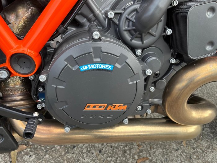 2021 KTM 1290 Super Duke R Super Duke Orange