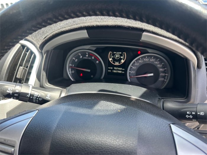 2016 ISUZU MU-X LS-T (4x4)
