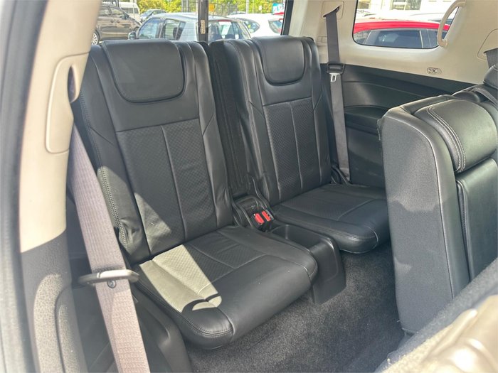 2016 ISUZU MU-X LS-T (4x4)