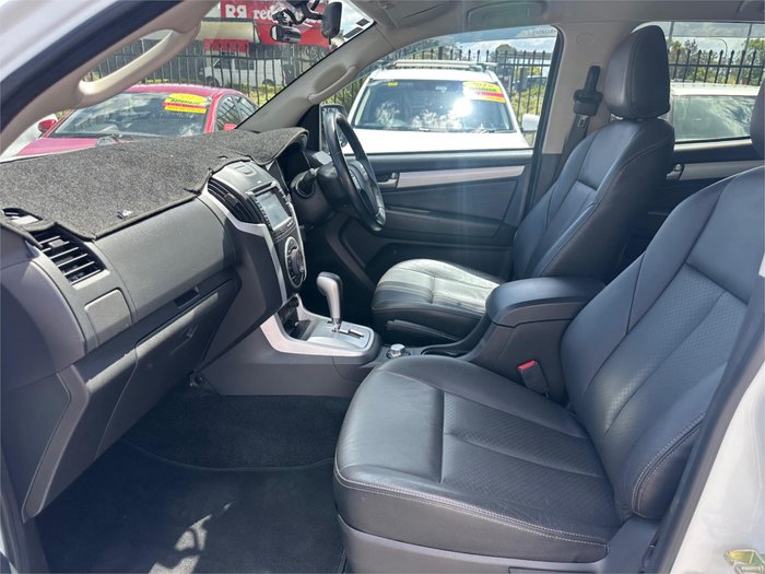 2016 ISUZU MU-X LS-T (4x4)