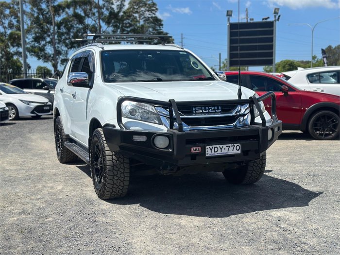 2016 ISUZU MU-X LS-T (4x4)