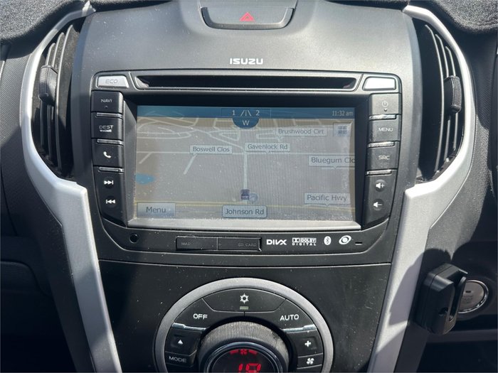 2016 ISUZU MU-X LS-T (4x4)
