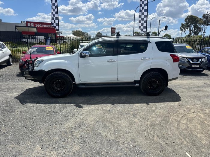 2016 ISUZU MU-X LS-T (4x4)