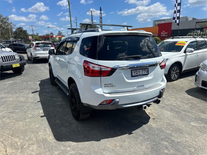 2016 ISUZU MU-X LS-T (4x4)