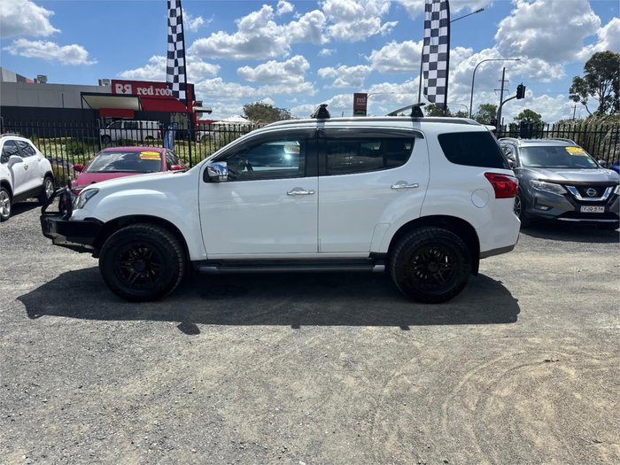 2016 ISUZU MU-X LS-T (4x4)
