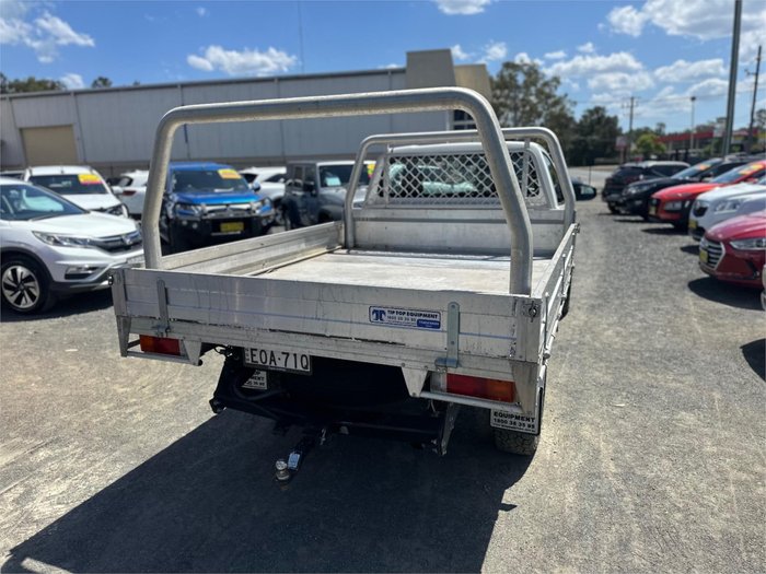2021 TOYOTA HILUX WORKMATE (4x2)