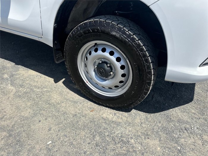 2021 TOYOTA HILUX WORKMATE (4x2)
