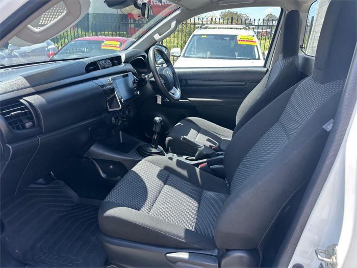 2021 TOYOTA HILUX WORKMATE (4x2)