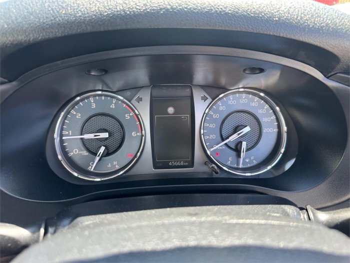 2021 TOYOTA HILUX WORKMATE (4x2)