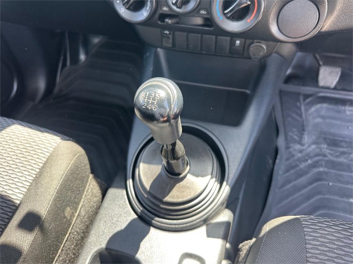 2021 TOYOTA HILUX WORKMATE (4x2)