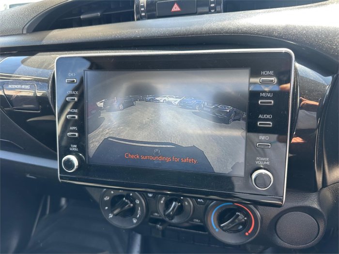 2021 TOYOTA HILUX WORKMATE (4x2)