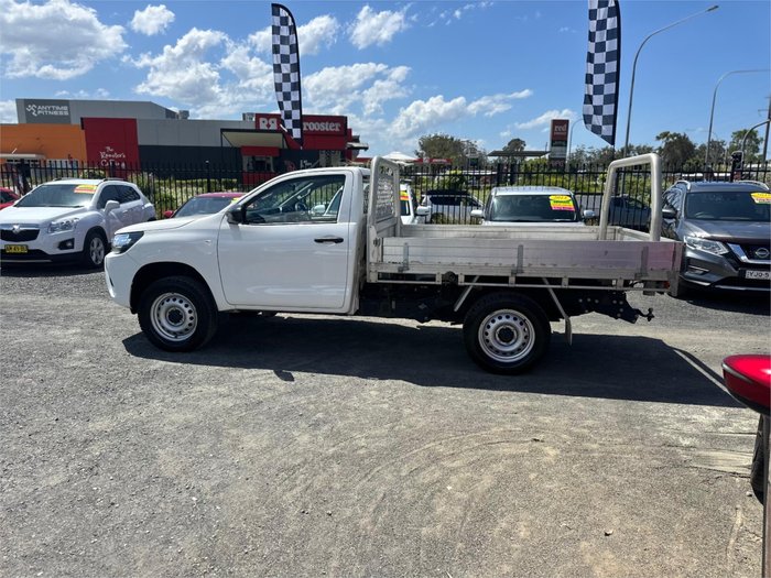 2021 TOYOTA HILUX WORKMATE (4x2)