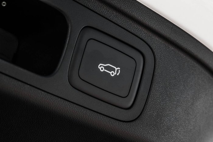 2025 MG HS Hybrid+ Essence AS33H MY25 Pearl White