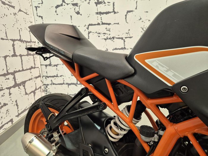 2015 KTM RC 390 RC White