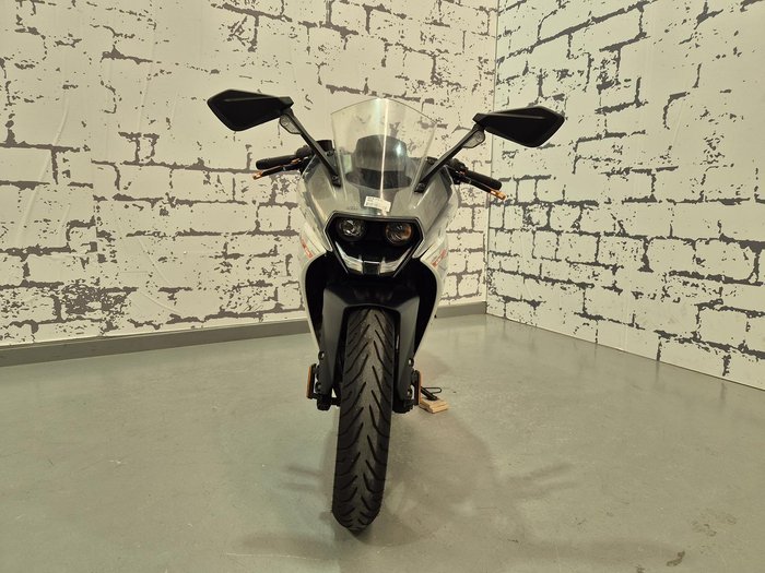 2015 KTM RC 390 RC White