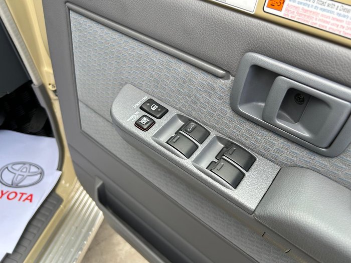 2024 Toyota Landcruiser GXL