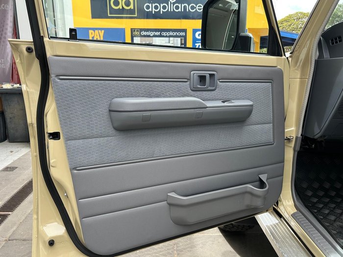 2024 Toyota Landcruiser GXL