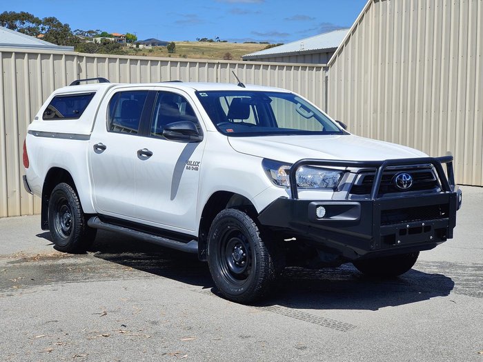 2020 Toyota Hilux SR