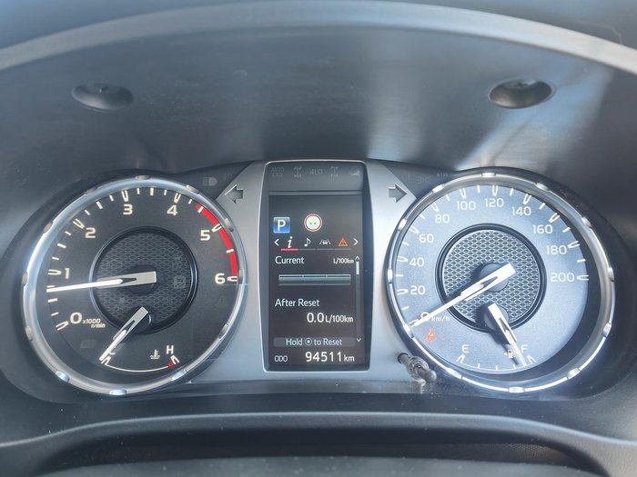 2020 Toyota Hilux SR