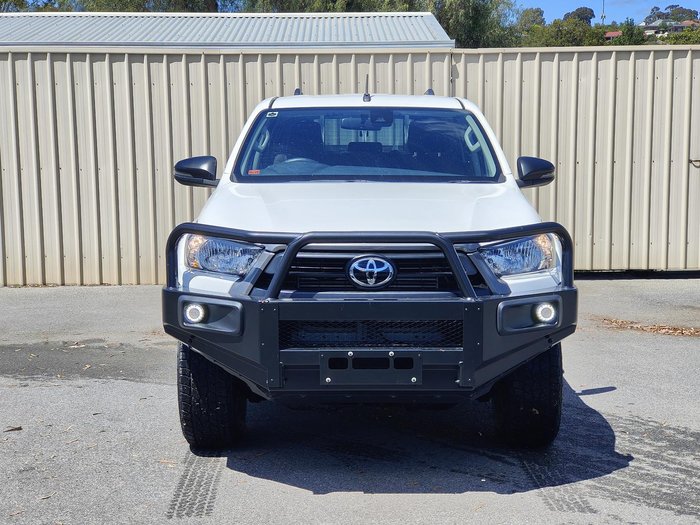 2020 Toyota Hilux SR