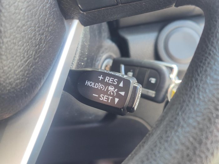 2020 Toyota Hilux SR