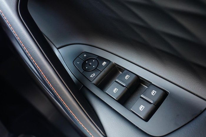 2025 MG HS Super Hybrid Essence